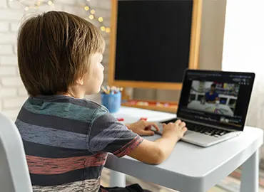 3 plataformas para enseñar, jugar y aprender en línea al mismo tiempo